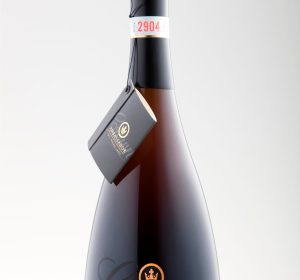 2011_release_of_Crown_Ambassador_Reserve_Lager_ _Fourth_annual_vintage_release