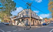Royal Albert Hotel