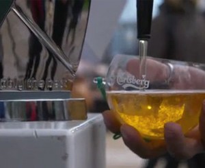 BEER DISPENSING CHRISTMAS TREE