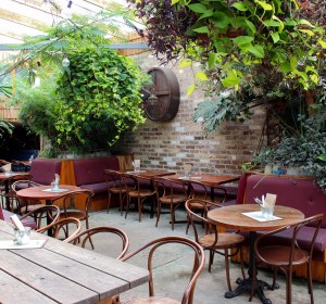 Darlinghurst Taphouse owners open Oxford Tavern
