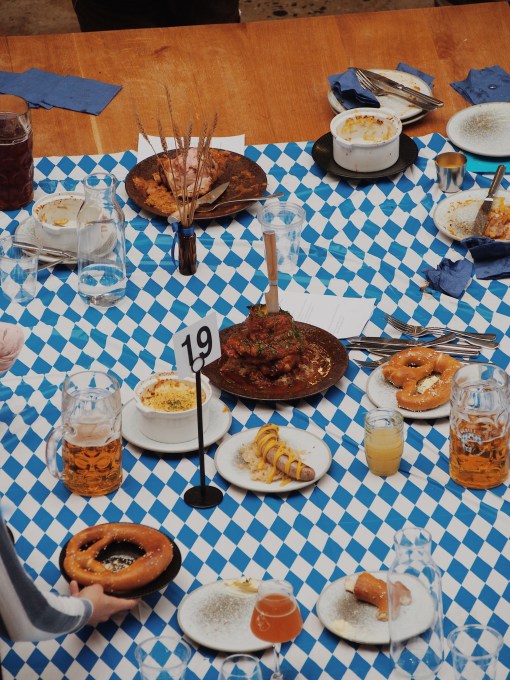 Frenchies Oktoberfeast